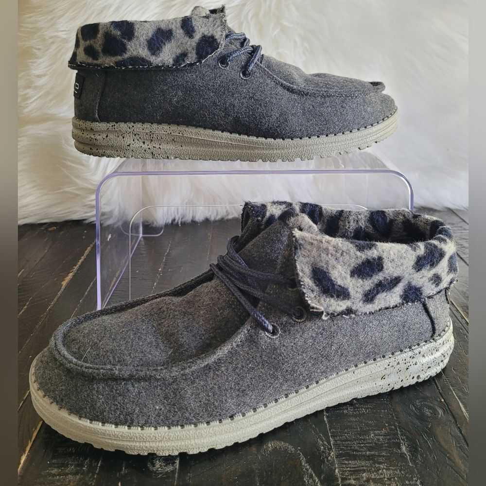 HEY DUDE BRITT Gray Cheetah Print Lining Shoes Women's Size 8